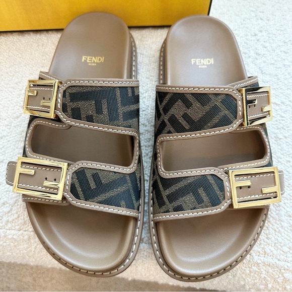 Fendi Feel Jacquard Sandal, Slides, Shoes - Picture 9 of 16